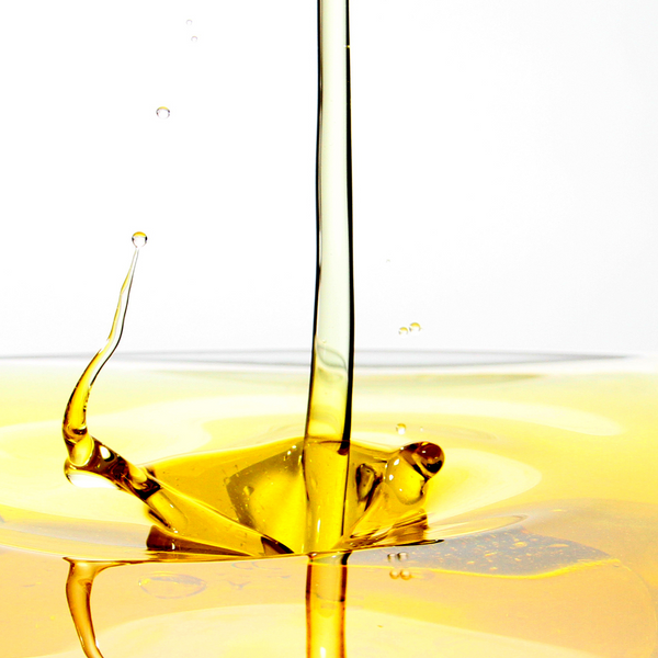 The Truth about mineral oil + mineral oil addiction