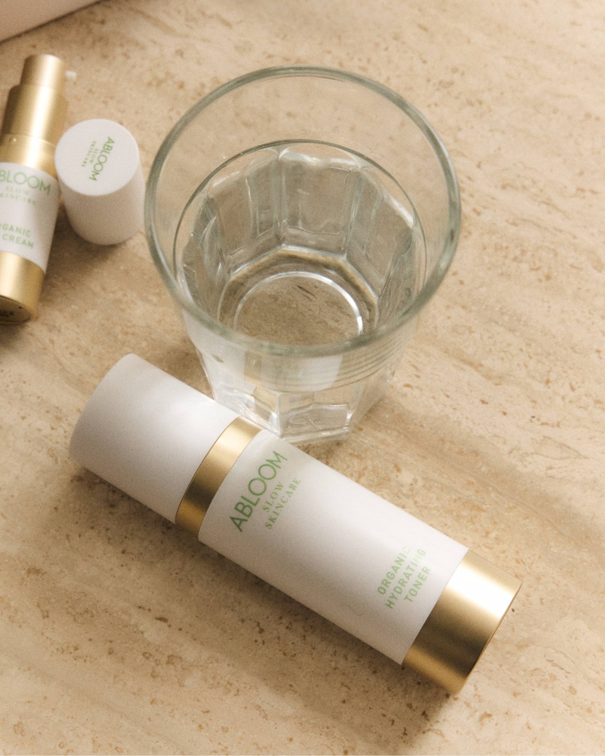 keep skin cool in summer